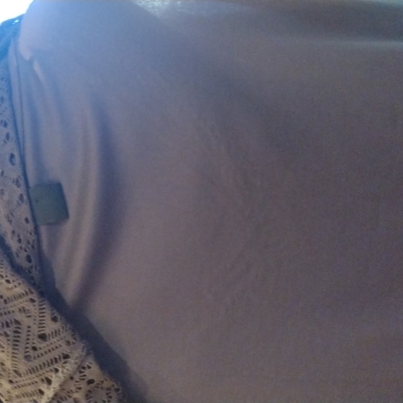 La Vanya top. - Picture 4 of 5